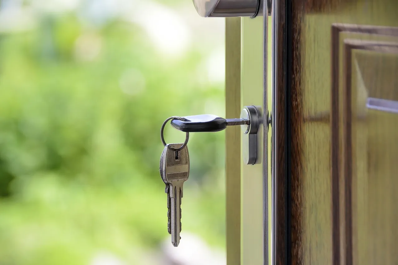 House, keys, the door