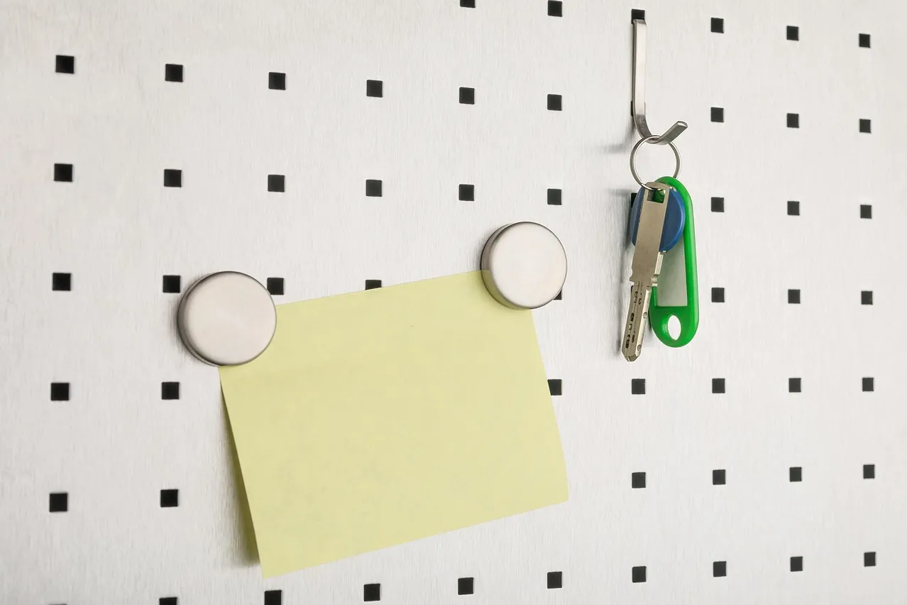Postit, sticky note, yellow