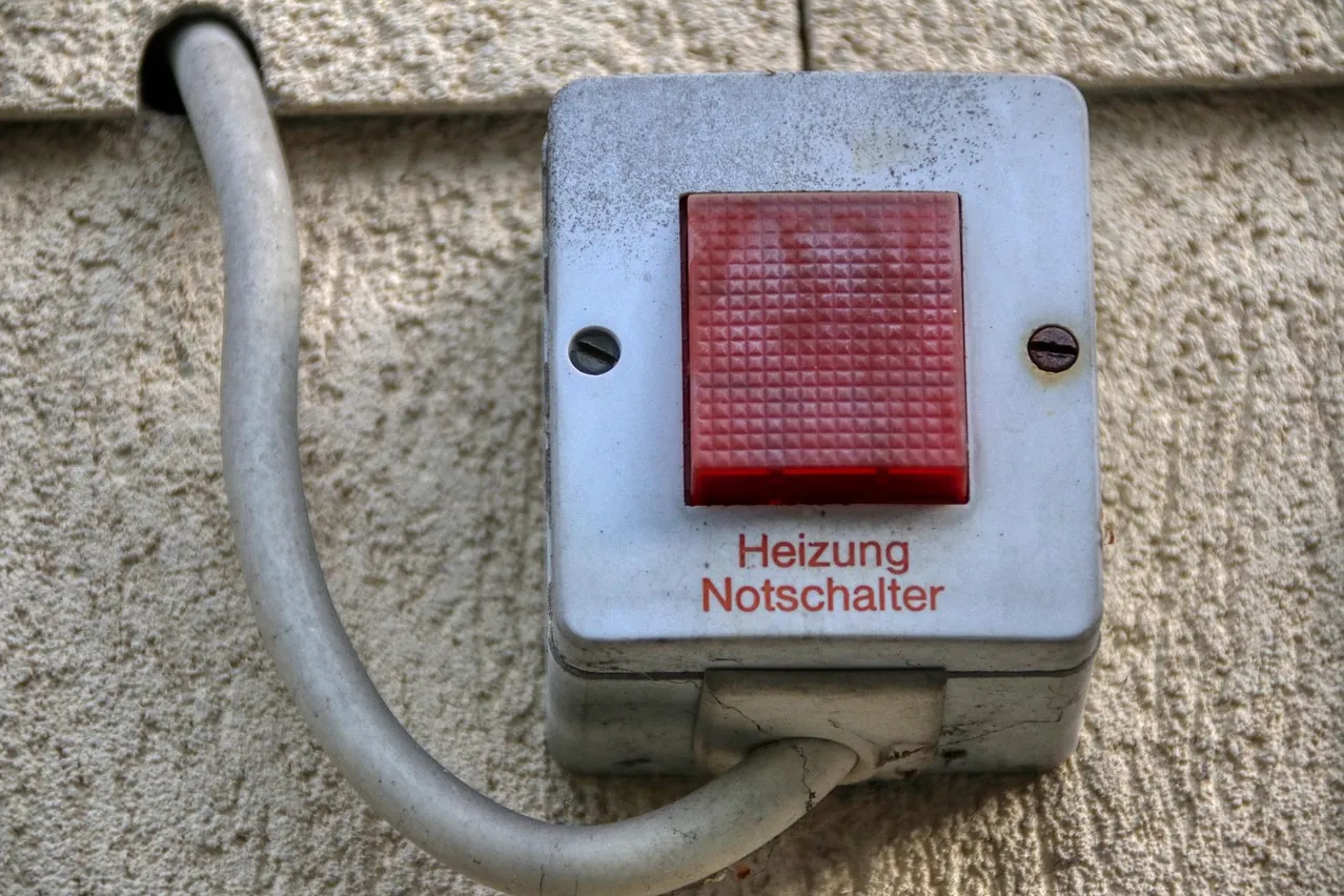 Heating, emergency switch, heater switch