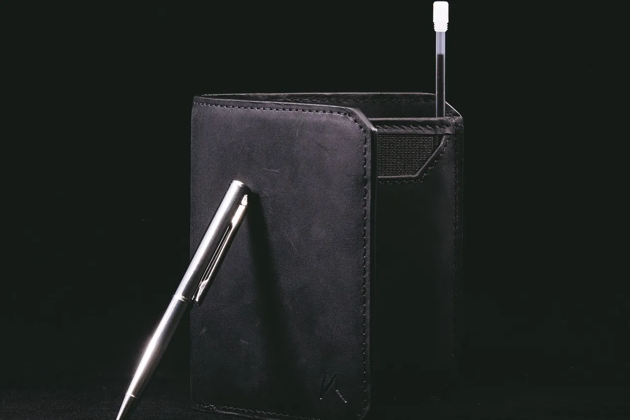 Kaizen wallet, black leather wallet, slim wallet