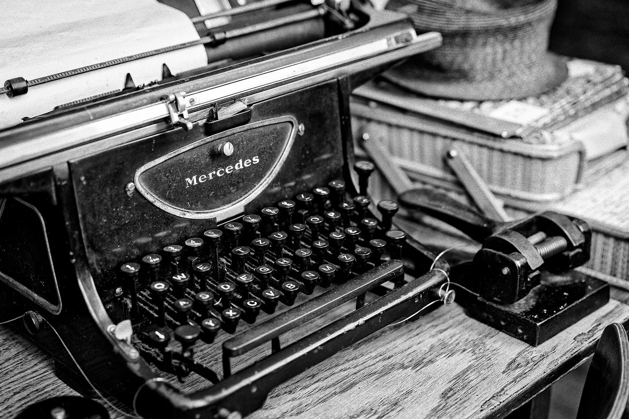 Mercedes typewriter 1920, vintage, antique