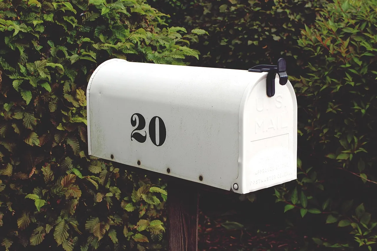 Letter box, number, twenty